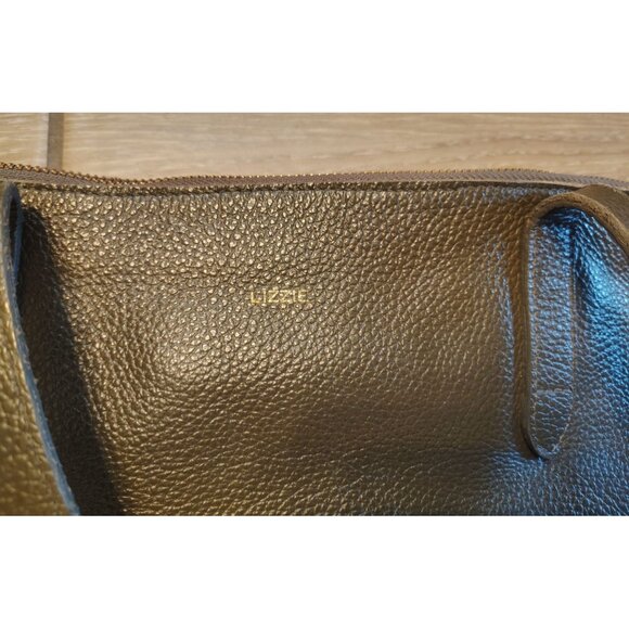 Cayana Dark Olive Green Classic Leather Zipper Tote Bag, Large, Pebbled READ - Picture 5 of 10